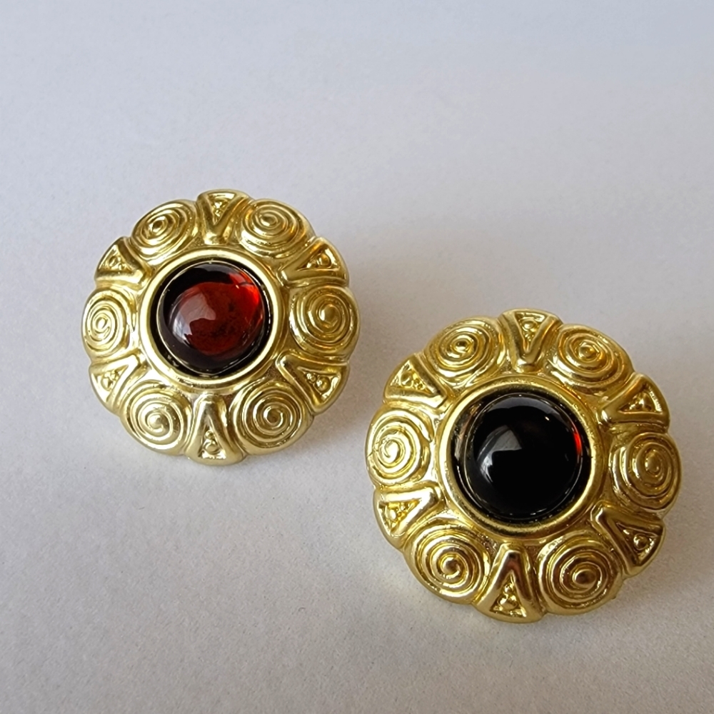 Vintage Scrolled Gold Tone Plastic Post Earrings for Pierced Ears Coffee Brown